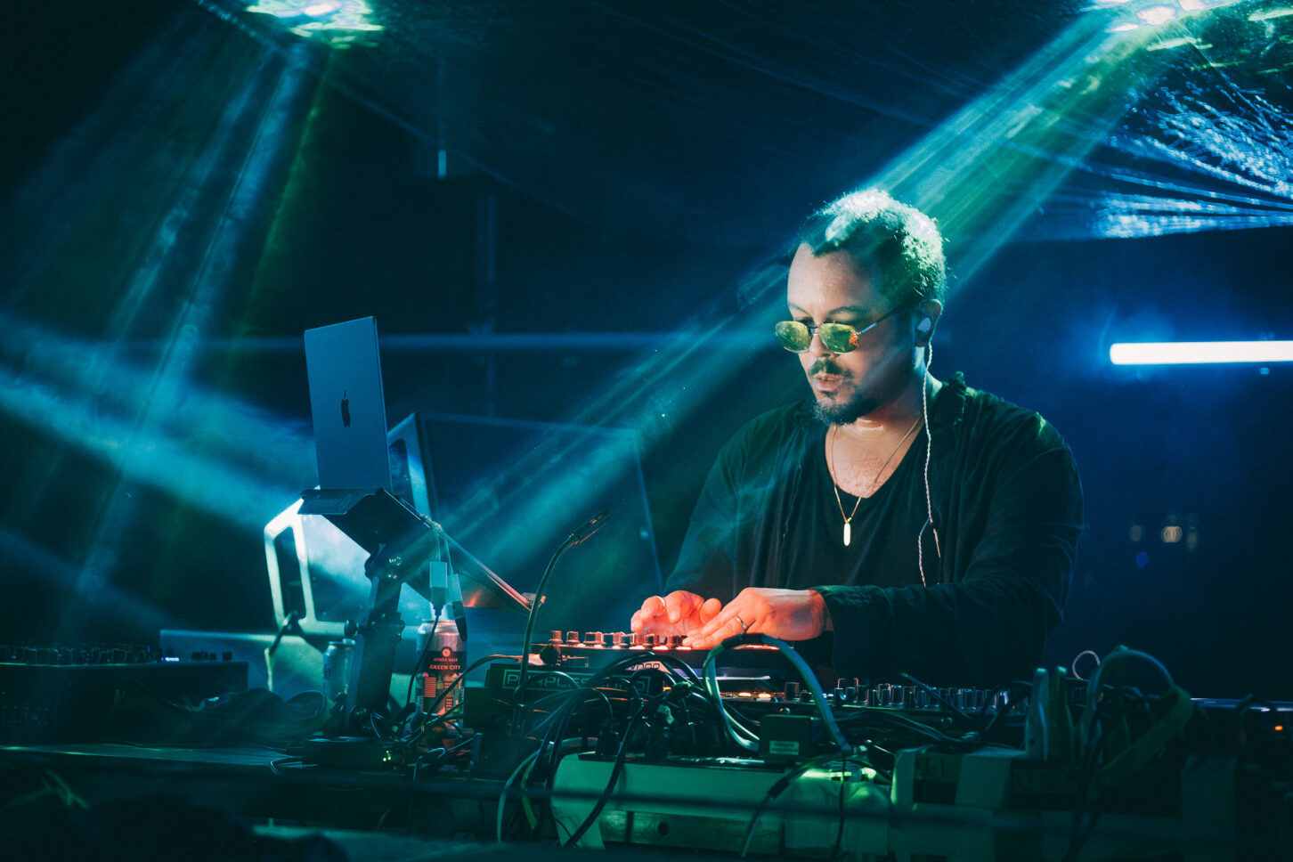 Galcher Lustwerk playing live in the Grove at Sustain-Release.