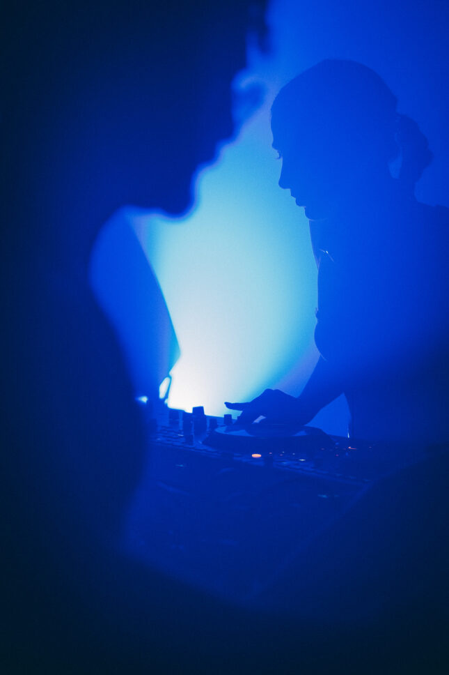 Aurora Halal bathed in blue light at the main stage of Sustain-Release.